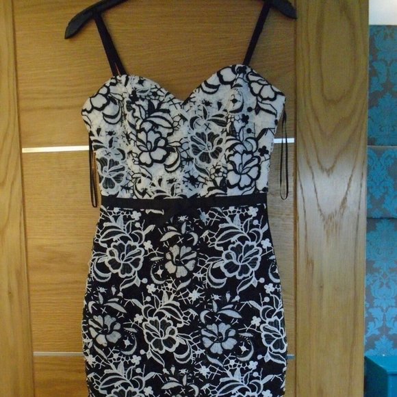 NEW lipsy of london @ next....size 8 dress...rrp £65